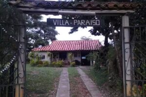 Hotel Villa Paraiso Curiti