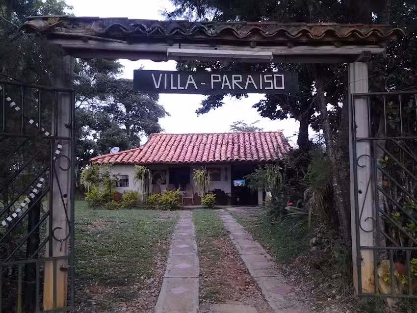 Hotel Villa Paraiso Curiti