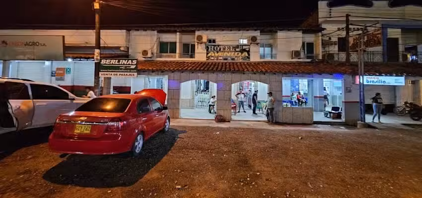 Hotel y restaurante avenida