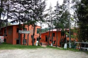 Hotel Y Restaurante CucunuVaca