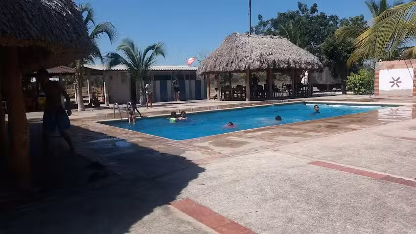 HOTEL Y RESTAURANTE EL TAMBO