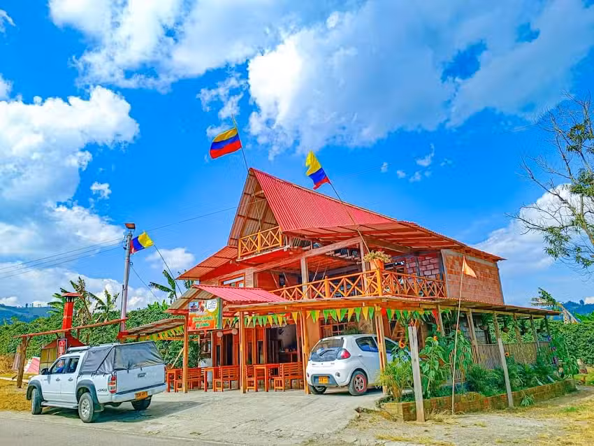HOTEL Y RESTAURANTE LA CABA&Ntilde;A