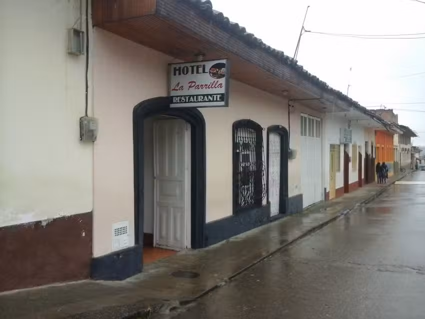 Hotel y Restaurante La Parrilla