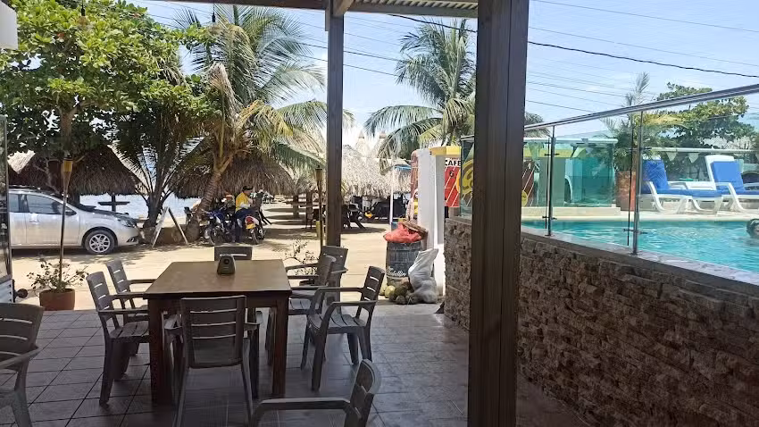 Hotel Y Restaurante La Rochela