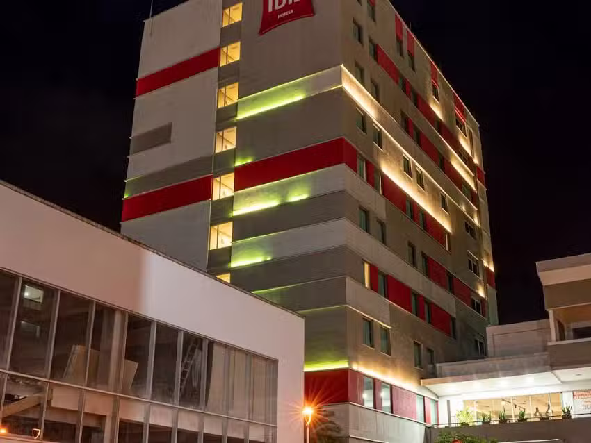 ibis Apartad&oacute;