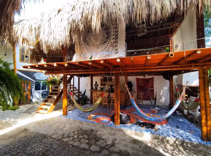 KASAKOL&Aacute; HOSTAL