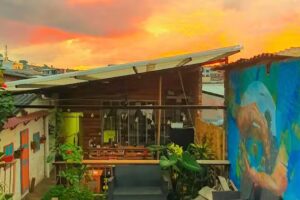 Kiman&aacute; Hostal