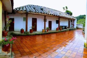 La Caba&ntilde;a Aguilar