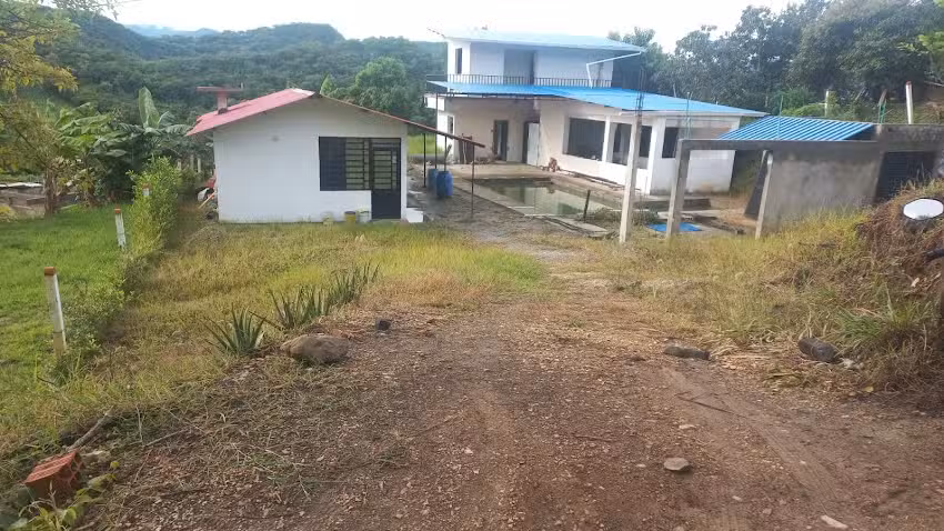 La caba&ntilde;a de LUCHO