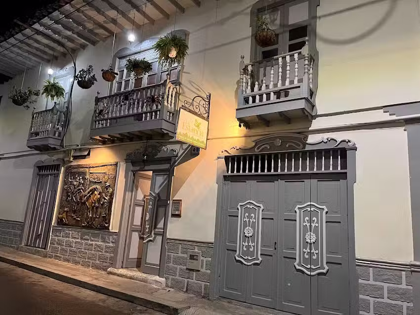 LA ESTANCIA HOTEL BOUTIQUE