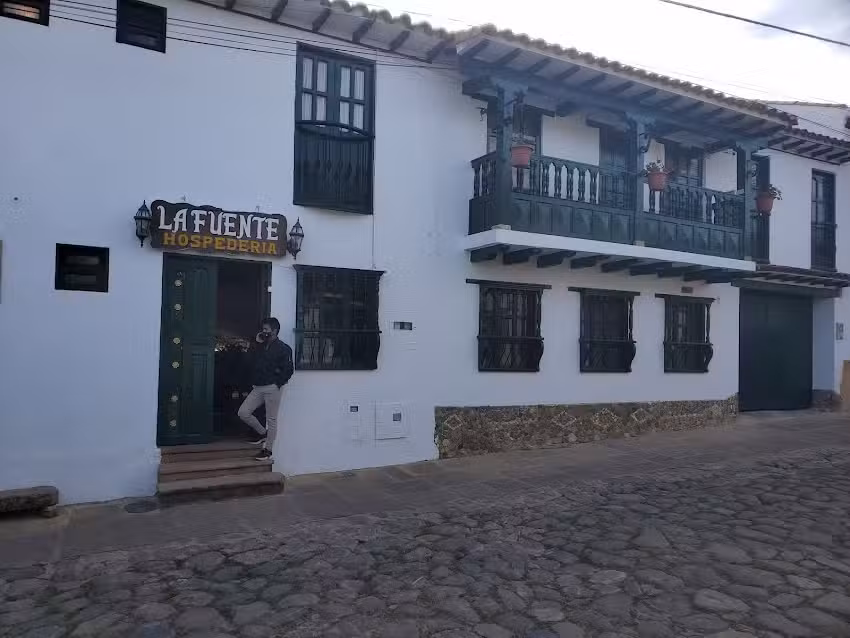 La Fuente Hospederia