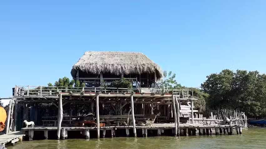 La Mar Beach Club Cartagena