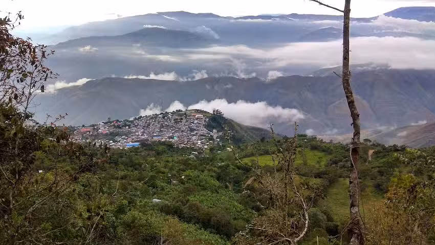 La Piedra De Los Espinoza
