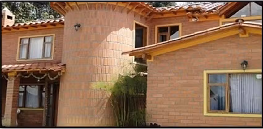 LADRILLERA ALCARRAZA S.A.S.