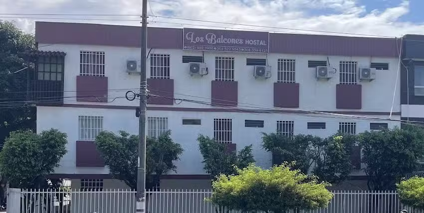 Los Balcones Hostal