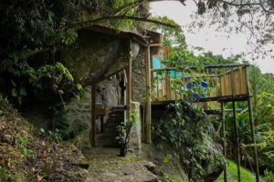 Los pe&ntilde;oles caba&ntilde;a