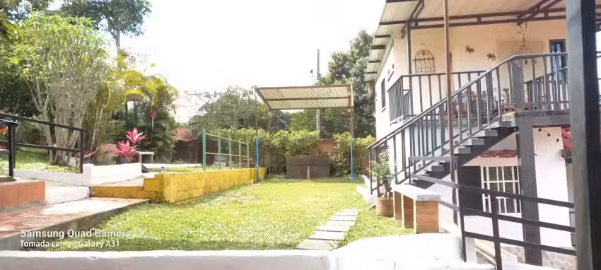 Los Pinos Casa de Campo