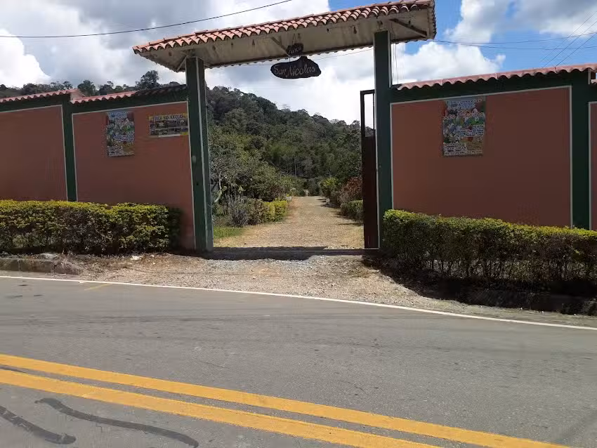 MI FINCA SAN NICOLAS EN LA MESA