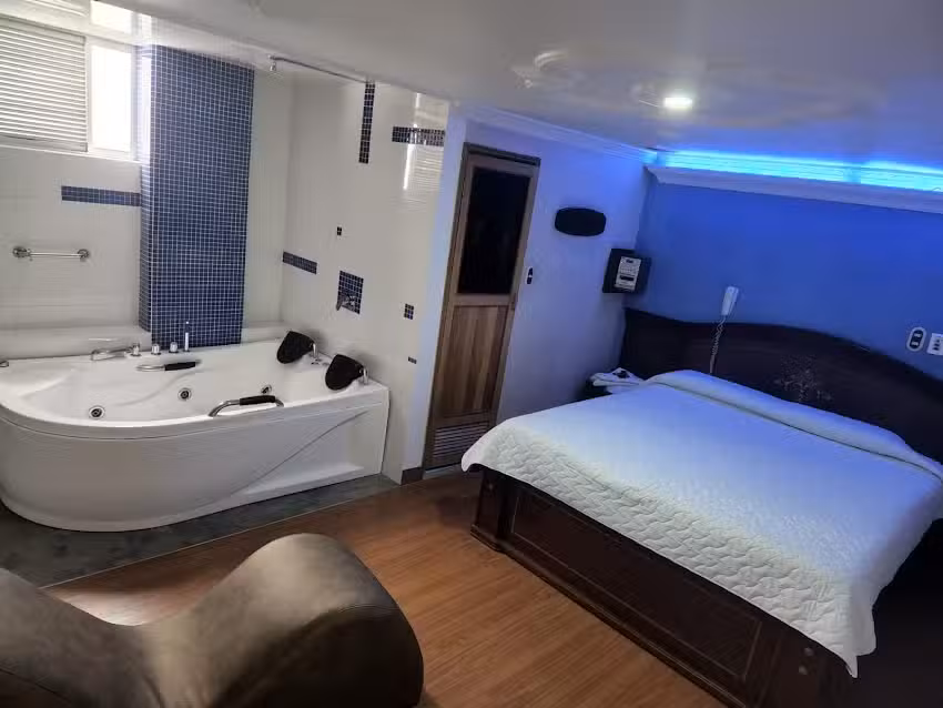 Motel Chapinero PIRAMIDES DE CRISTAL