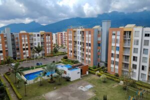 Multifamiliares Llano Grande VIS