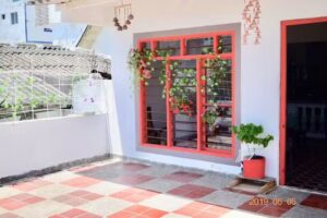 MY PARENTS HOUSE [Animals Lovers]