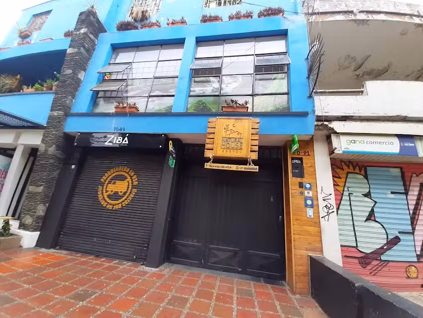 Natural House Hostel