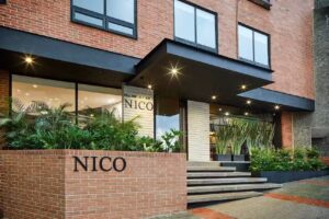 Nico ApartaSuites &ndash; Hotel