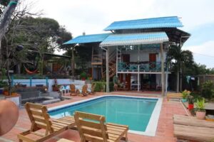 PALOMAR Ecocaba&ntilde;a y Hostal