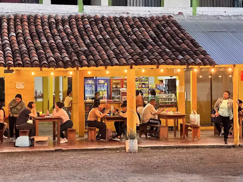 Parador De Las Ricuras Hotel, Restaurante Y Parqueadero