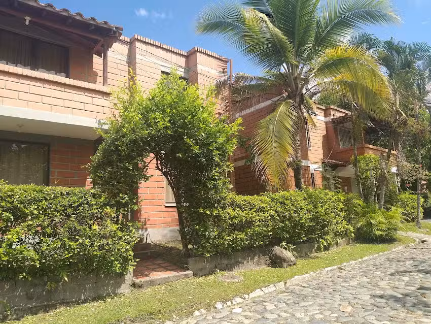 Parcelaci&oacute;n Campi&ntilde;a De La Pradera