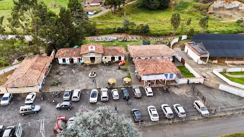 Plaza Del Rio