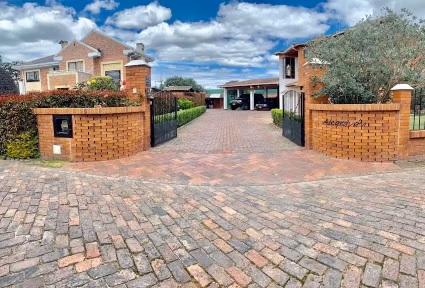 Quinta Alcarav&aacute;n