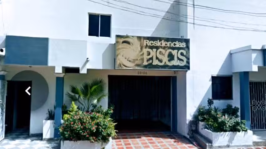 Residencias Piscis de la 44