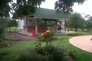 Restaurante &ndash; Caba&ntilde;as Samaneh finca El Cimarr&oacute;n