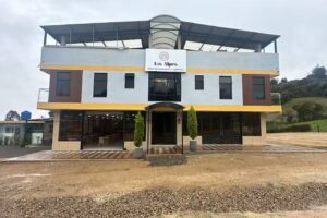 Restaurante los &aacute;lpes by rausch