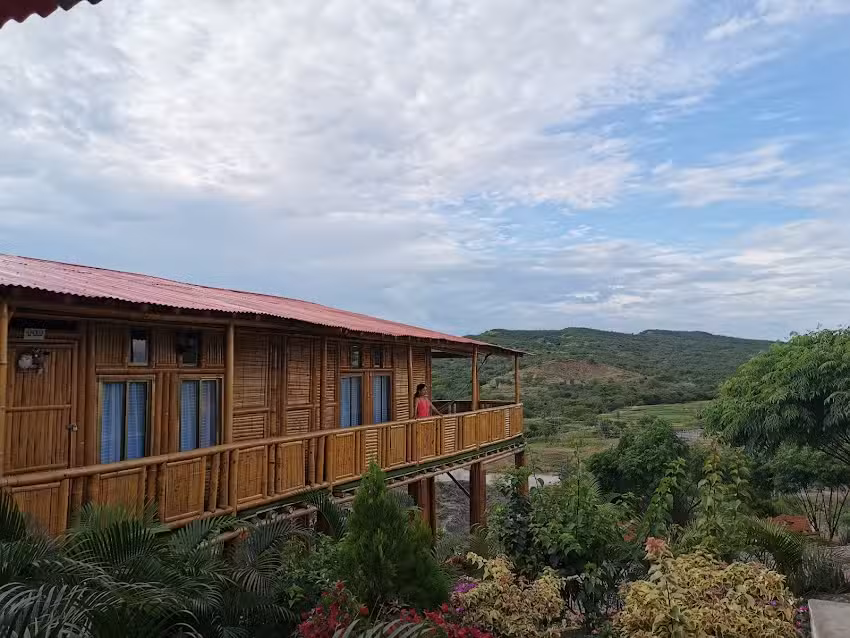 Saltaren Desierto de la Tatacoa