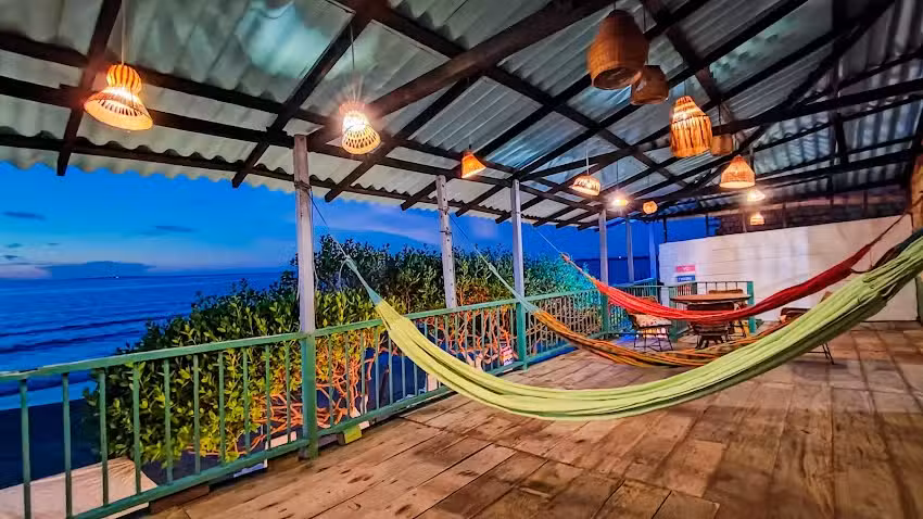 Terraza Playera Hostel