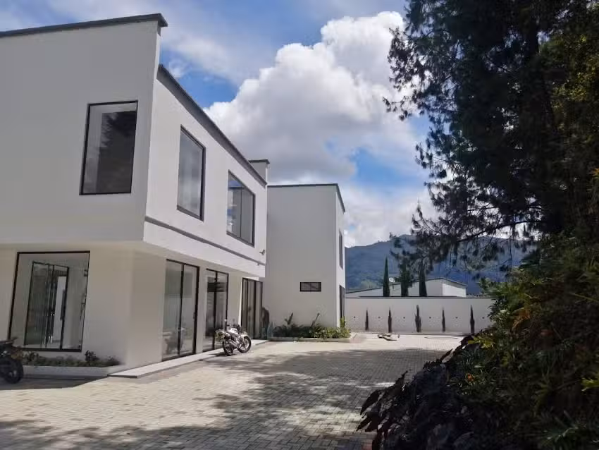 The View | Modern Mansion VIP | Senaventura Finca Envigado| La Mansi&oacute;n Moderna & Mirador VIP