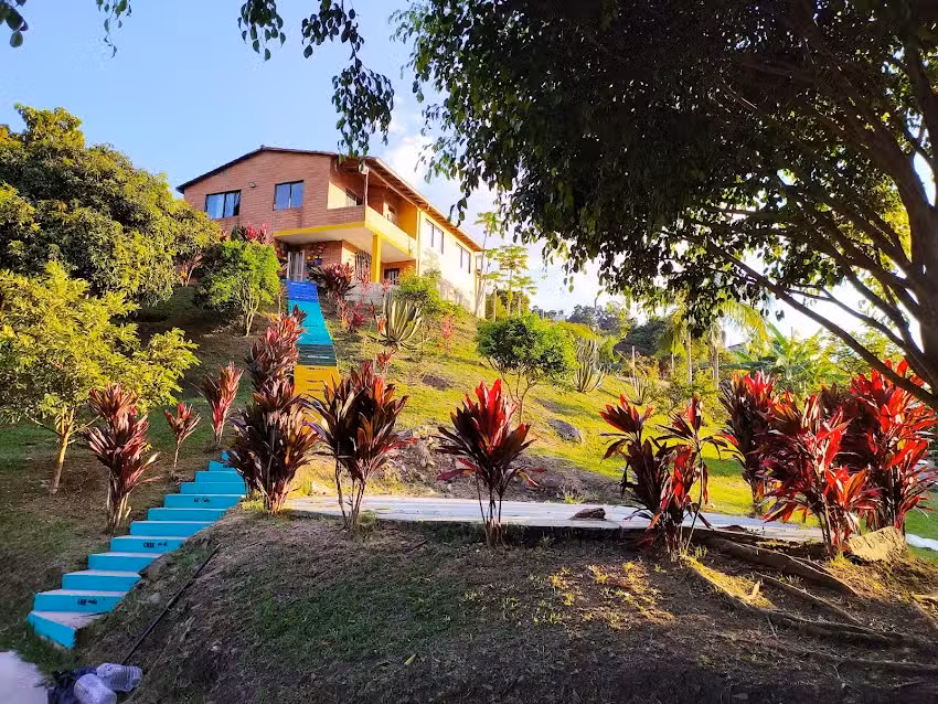 Tierra M&aacute;gica House