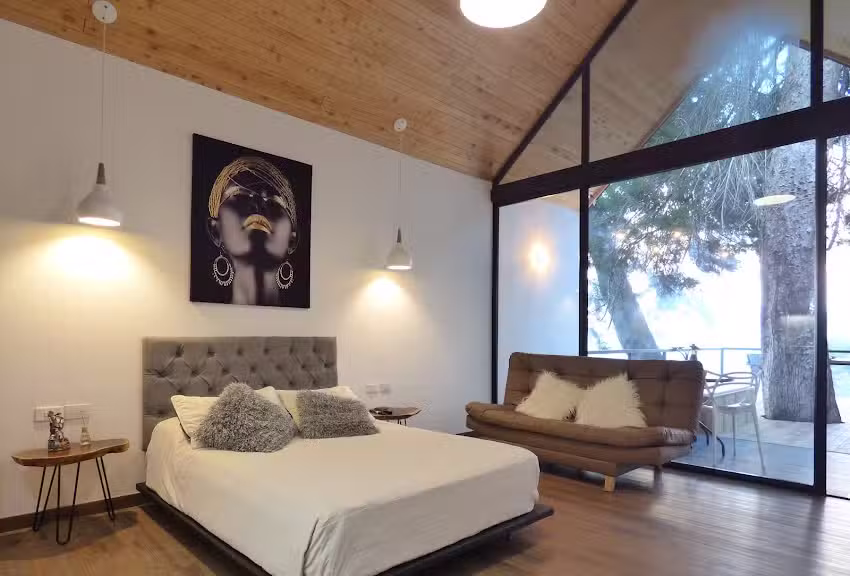Tree House: Caba&ntilde;a con Jacuzzi