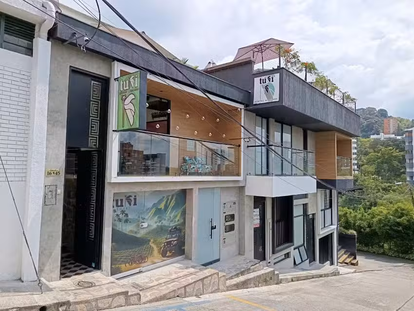 Tuki Hostel & Lounge