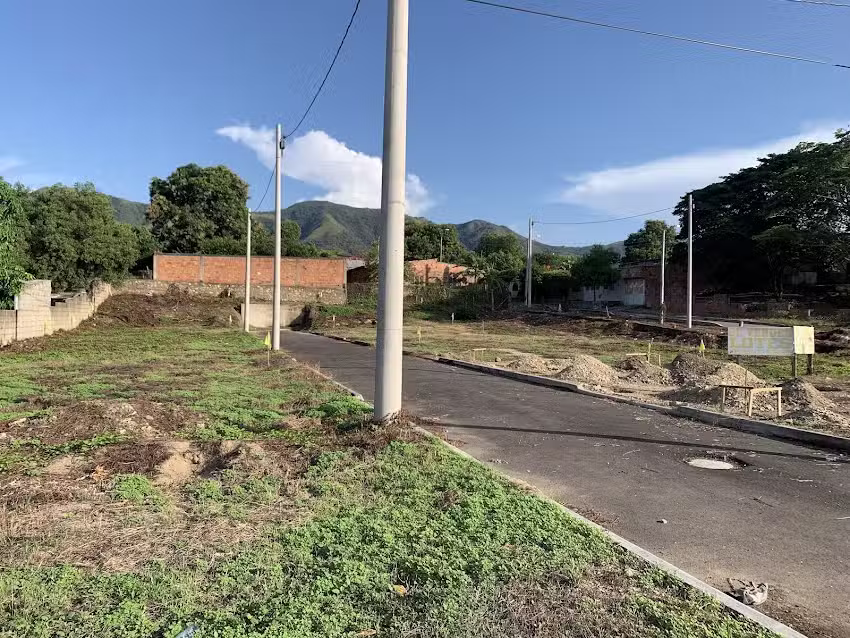 URBANIZACION GUAYACAN