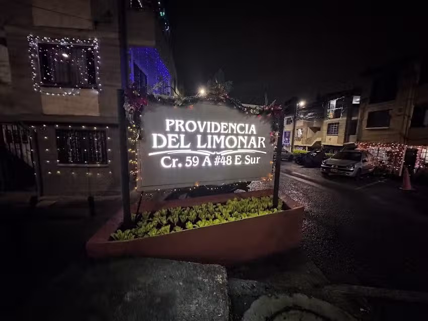 Urbanizaci&oacute;n Providencias de Limonar