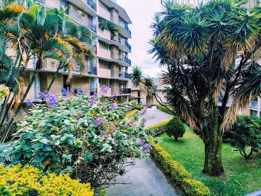 Urbanizacion Punta de Piedra P.H.