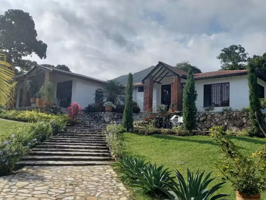 Verde Menta Casa Campestre, Rivera Huila