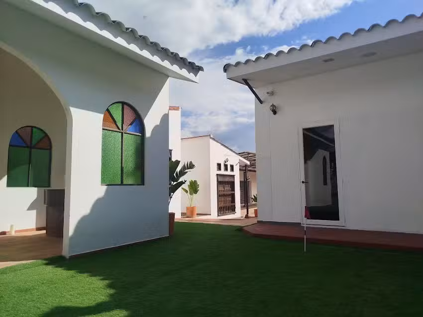 Vista Monta&ntilde;a hotel