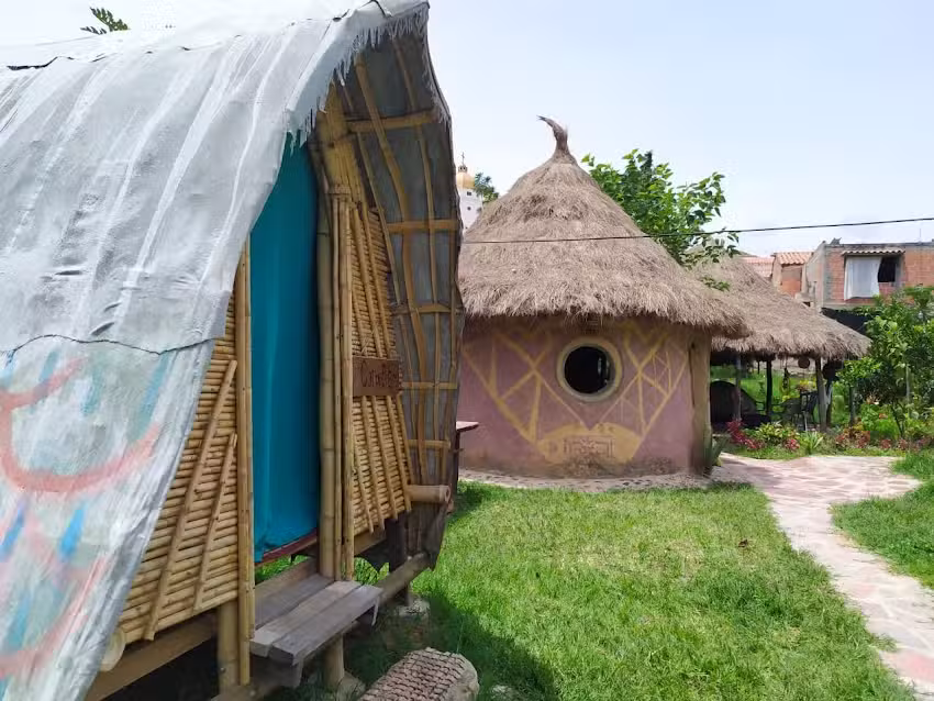 Zona Camping Jard&iacute;n De La Rana